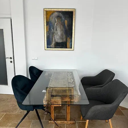 Апартамент Penthouse Old Town Варна
